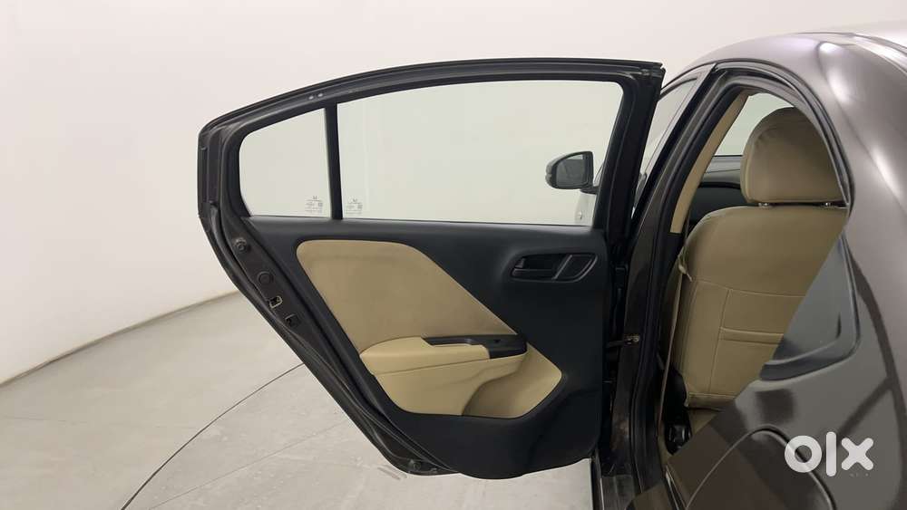 Honda City I-vtec Sv, 2015, Petrol