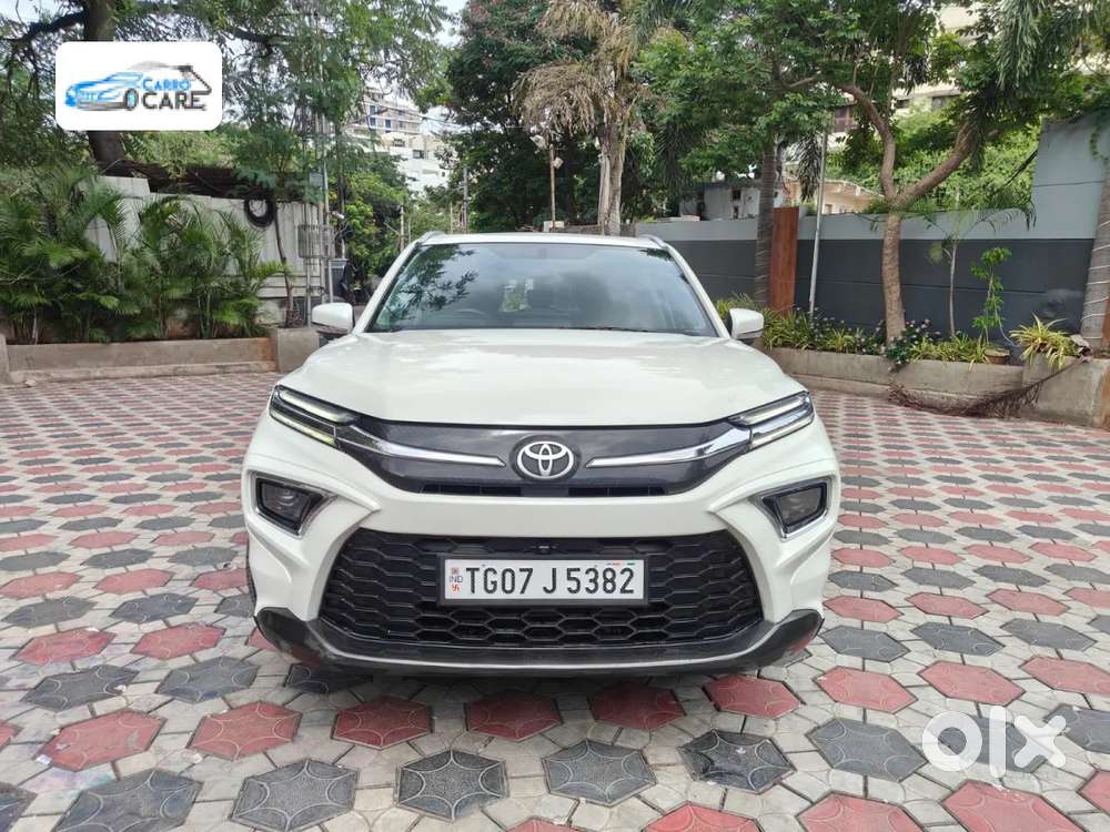 Toyota Urban Cruiser Hyryder 1.5 V Hybrid, 2024, Petrol