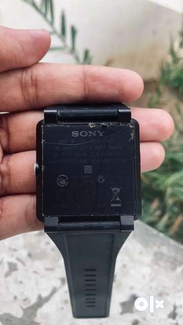 Smartwatch sony olx on sale