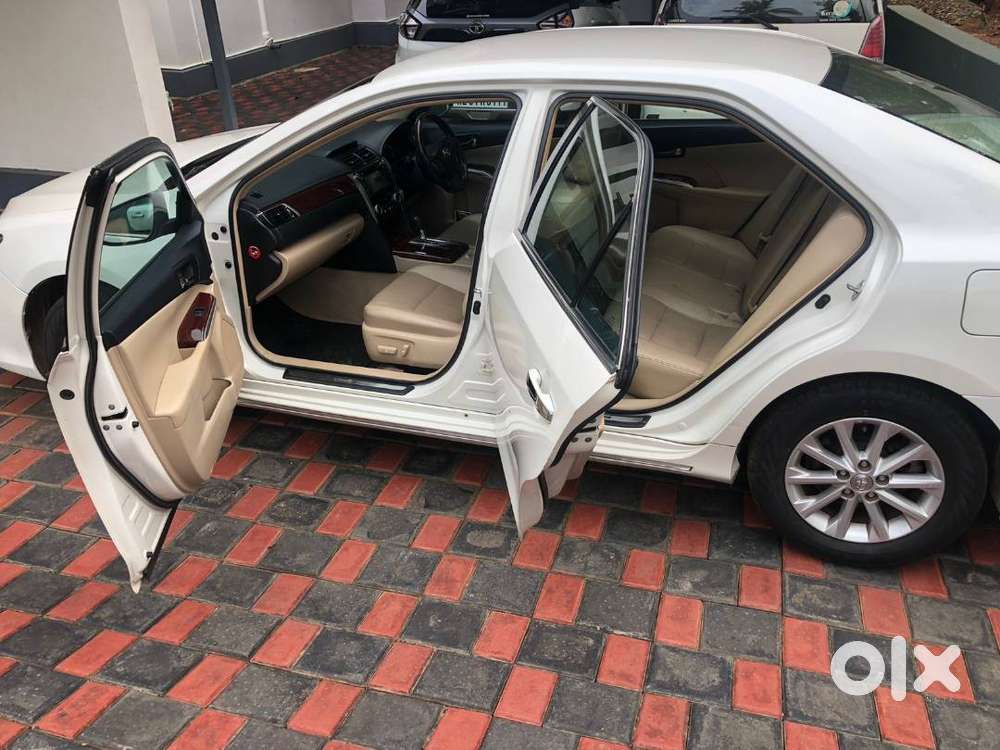 2014 Toyota Camry White