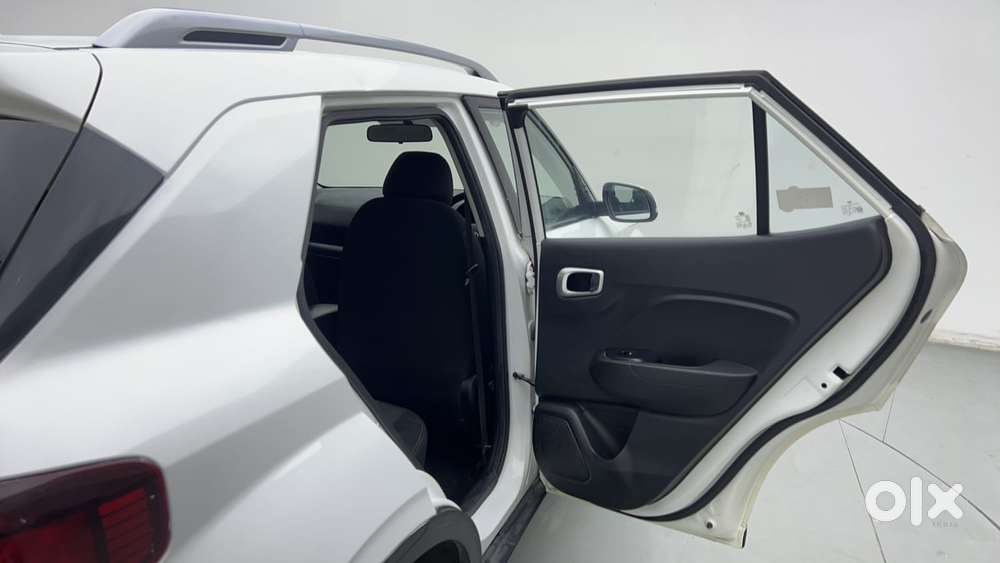 Hyundai Venue Sx Turbo, 2022, Petrol