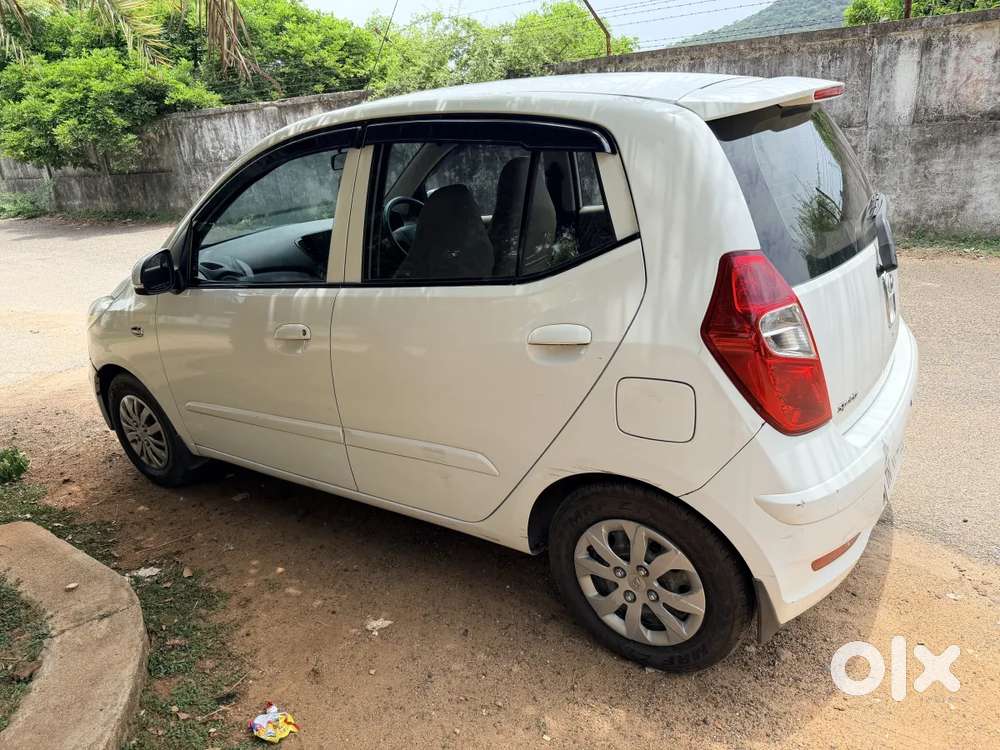 Hyundai I10 Sportz Option, 2015, Petrol