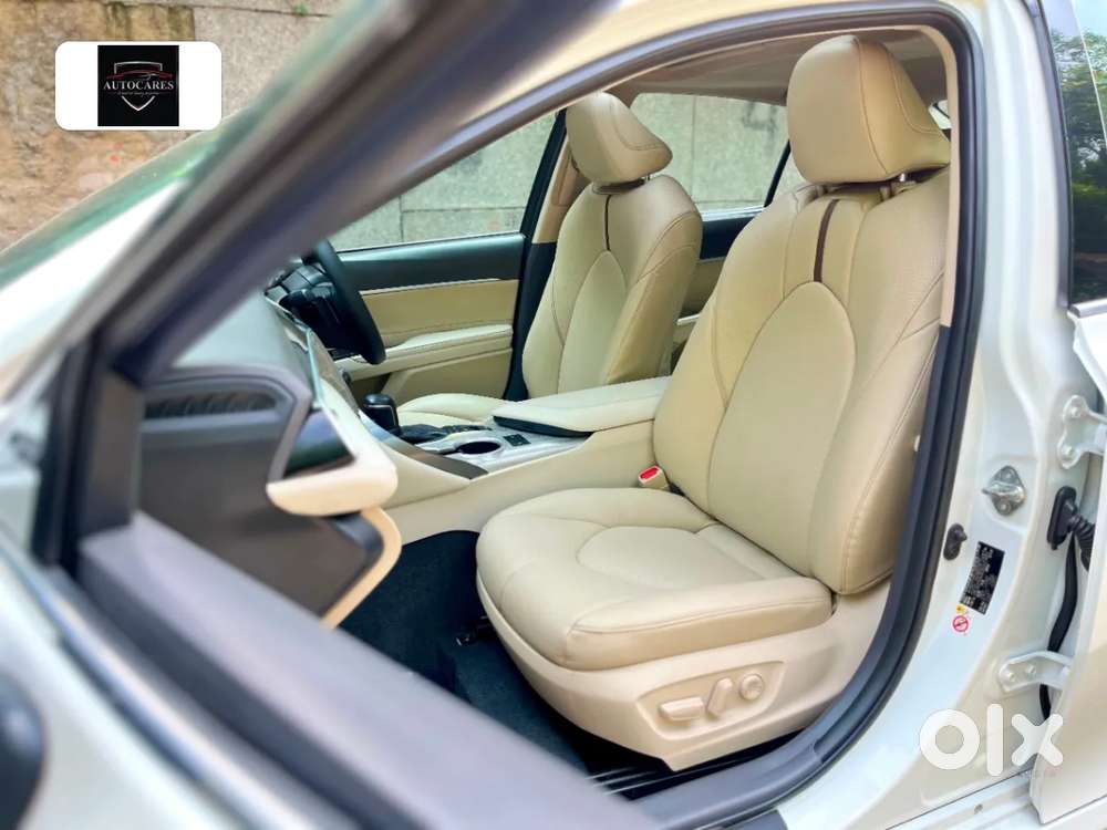 Toyota Camry Hybrid, 2021, Petrol