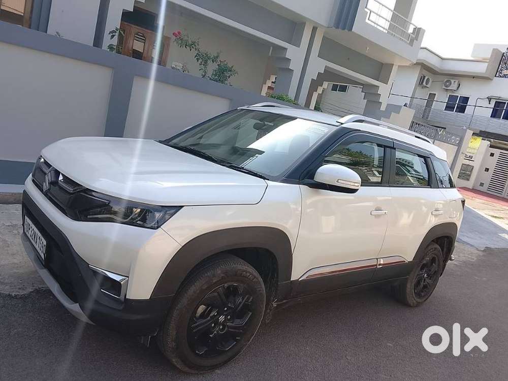 Maruti Suzuki Brezza 1.5 Zxi Smart Hybrid, 2022, Petrol