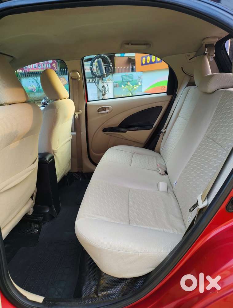 Toyota Etios Liva 1.4 Vd Dual Tone, 2017