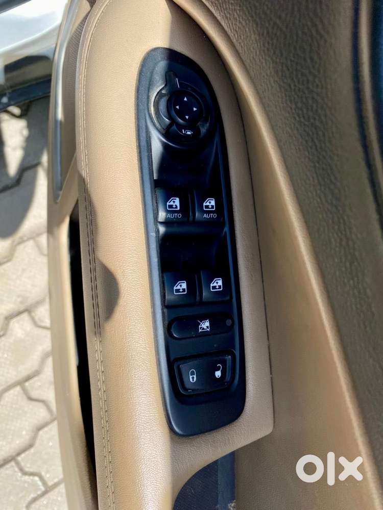 Jeep Compass 2.0 Longitude Option, 2018, Diesel