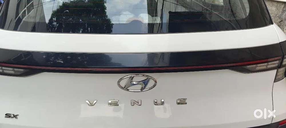 Hyundai Venue Petrol Manual 2023