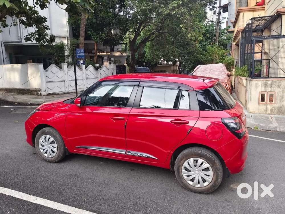 Maruti Suzuki Swift Vxi, 2025, Petrol