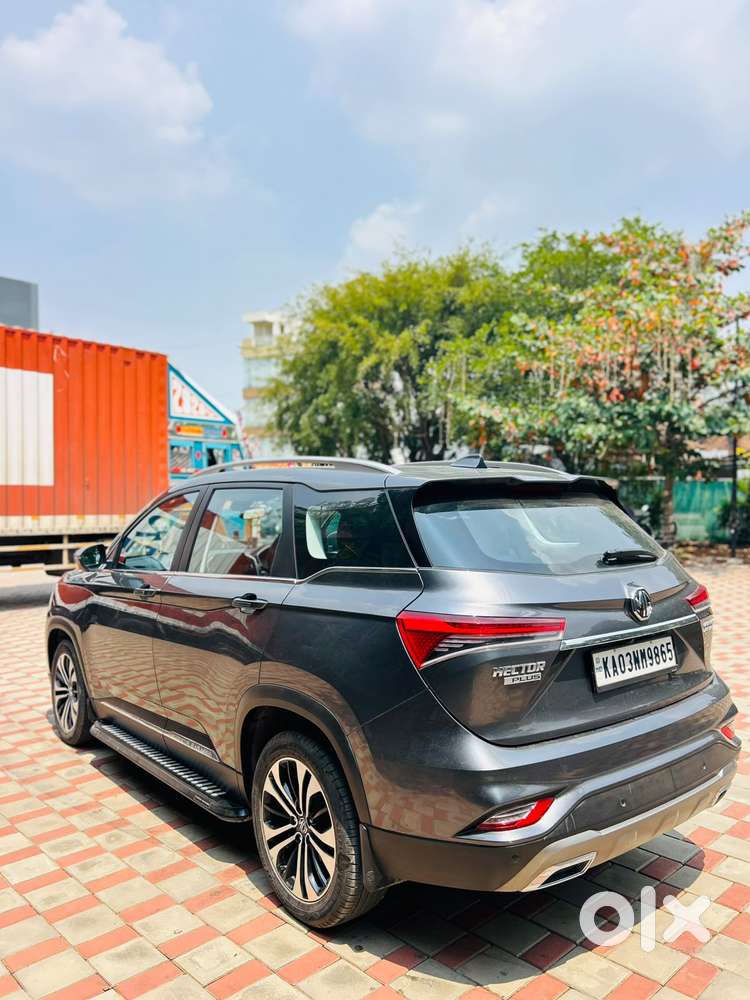 Mg Hector Plus 1.5 Sharp Turbo Cvt 6 Str, 2022, Petrol