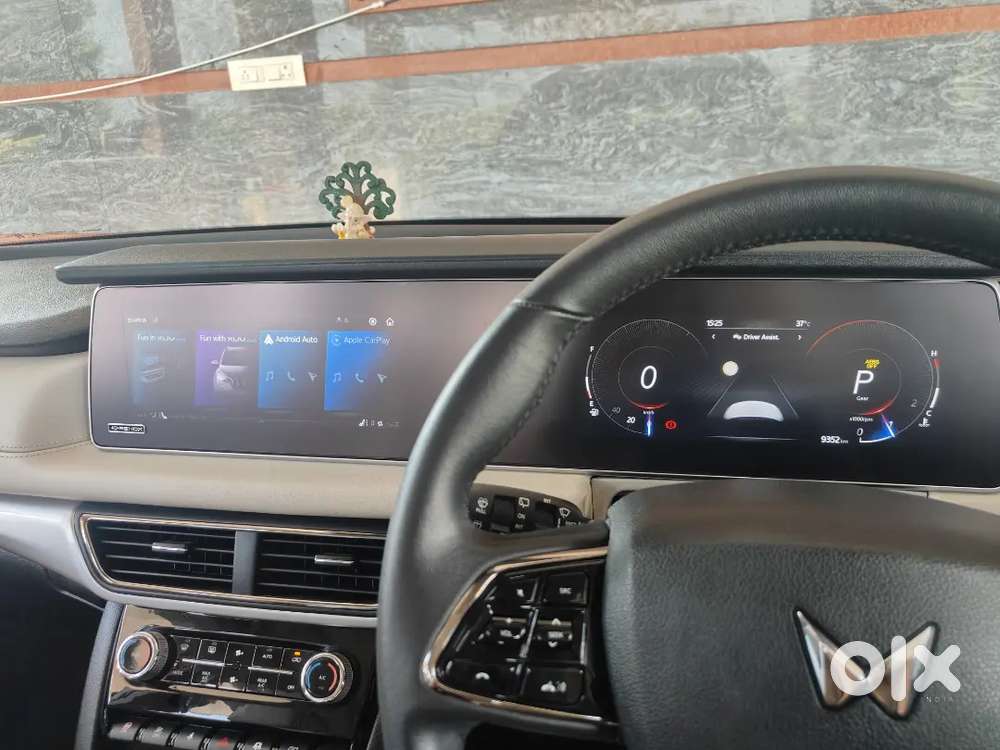 Xuv 700 Ax7l Diesel Automatic Top End