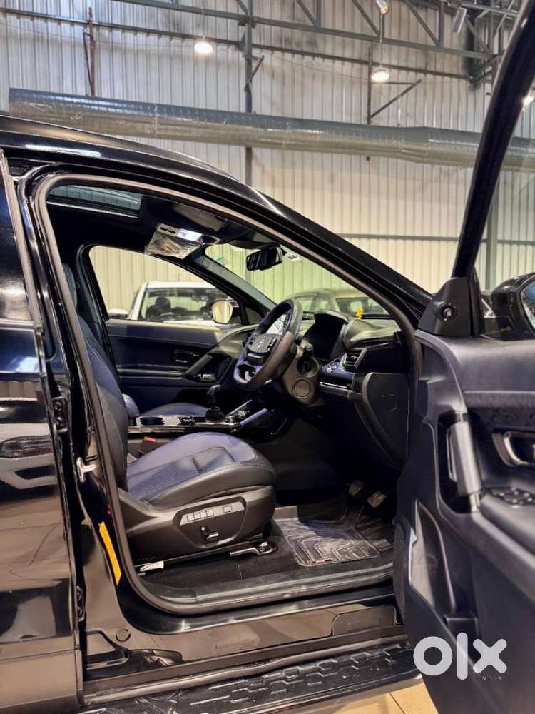 Tata Safari Accomplished X Plus 7 Str Dark Edition At, 2024, Diesel