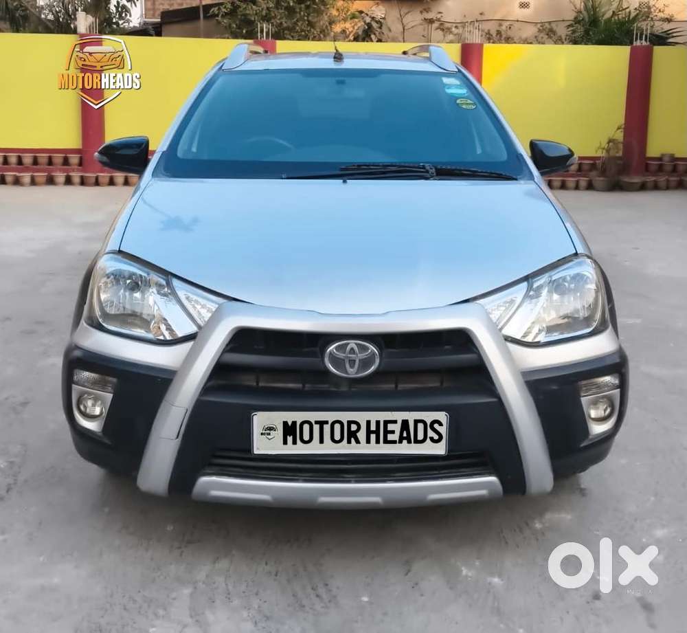 Toyota Etios Cross 1.5l V, 2014, Petrol