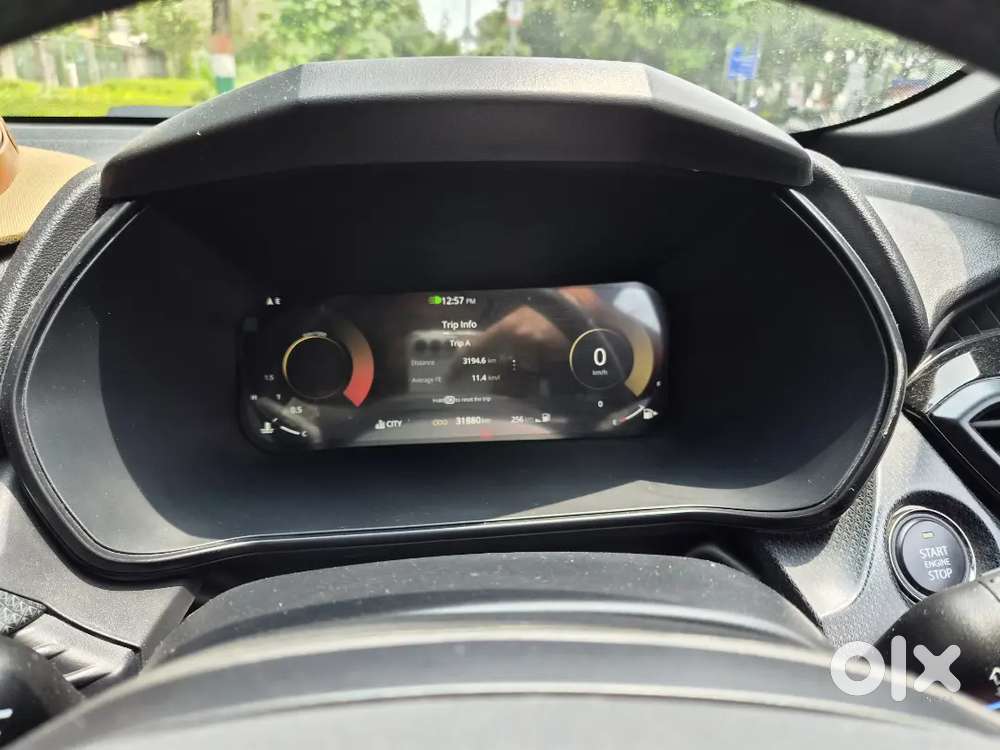Tata Safari Pure Plus 2025 Diesel Manual