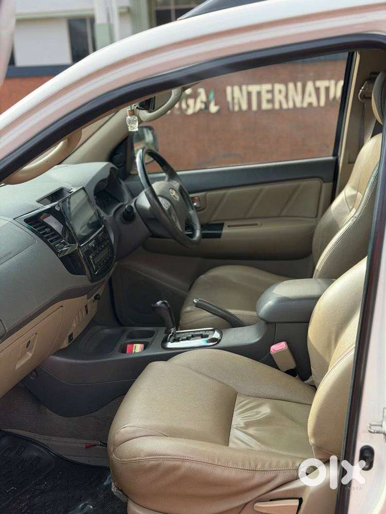 Toyota Fortuner 3.0 4x2 Automatic, 2013, Diesel