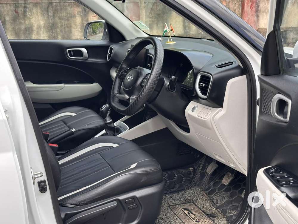 Hyundai Venue Sx (o) Mt 1.5 Diesel, 2023, Diesel