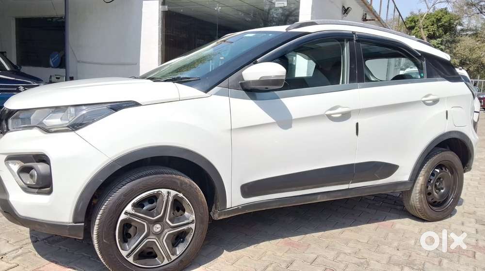 Tata Nexon 1.2 Revotron Xm (s), 2021, Petrol