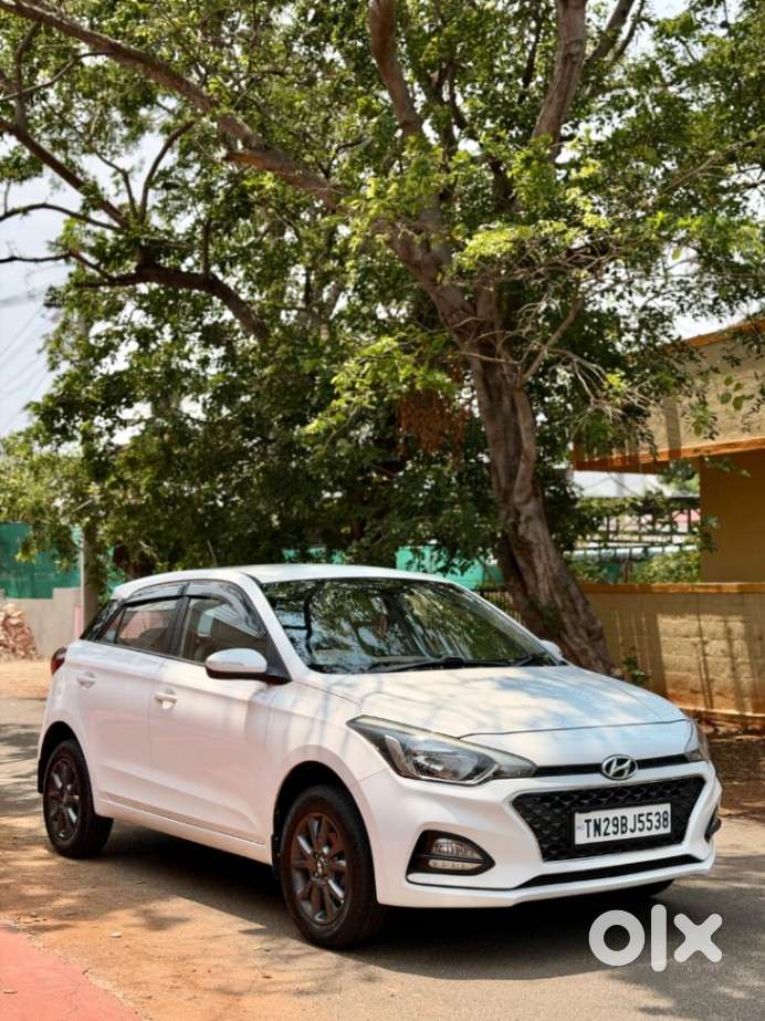 Hyundai I20 Era 1.2 Bs-iv, 2018, Petrol