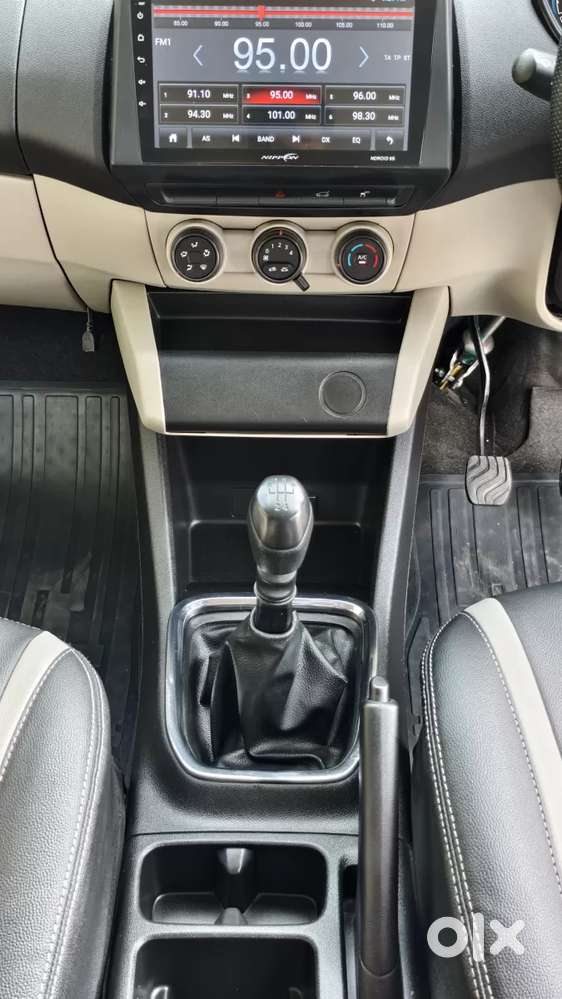 Renault Triber 1.0 Rxe, 2023, Petrol