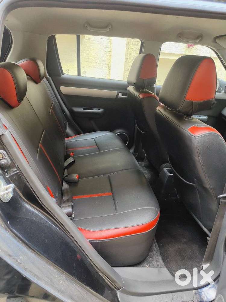 Maruti Suzuki Swift Vxi 1.2 Abs Bs-iv, 2011, Petrol