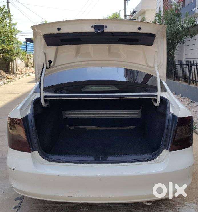 Skoda Rapid 1.5 Elegance Tdi Mt, 2013, Diesel