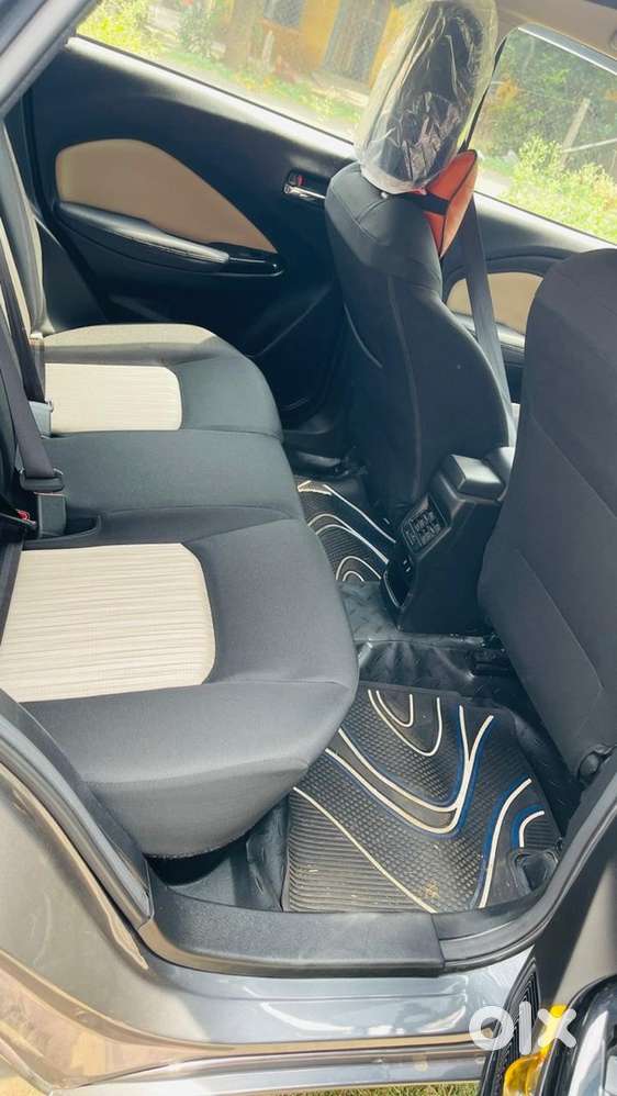 Toyota Glanza G Petrol Manual 2023 (e20 Fuel Compatible)