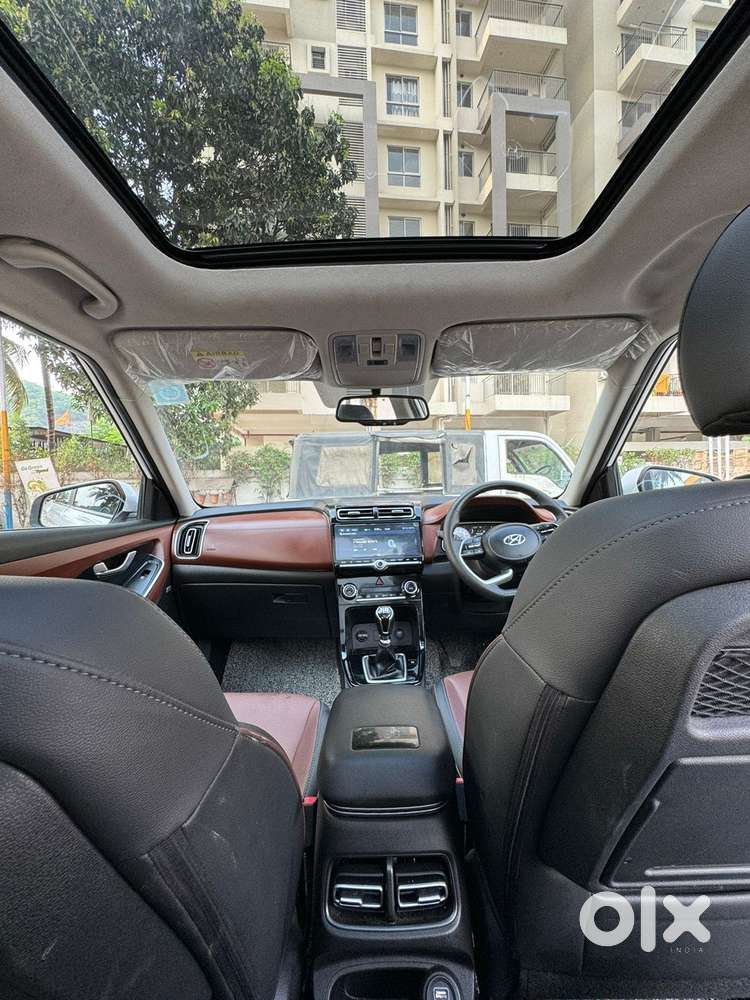 Hyundai Alcazar Platinum 7 Str 1.5 Turbo Petrol Adventure, 2023, Pet..