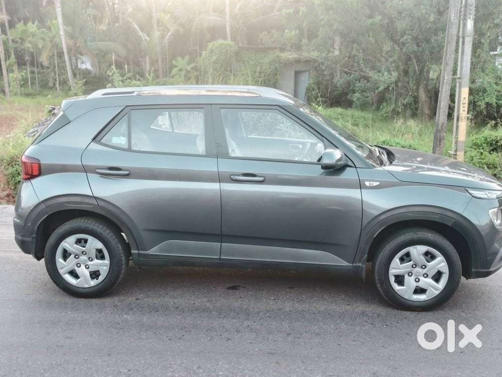 Hyundai Venue S 1.2 Petrol, 2020, Petrol