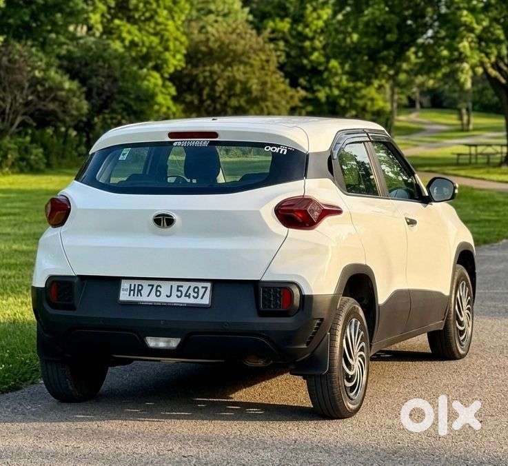 Tata Punch Pure, 2025, Petrol