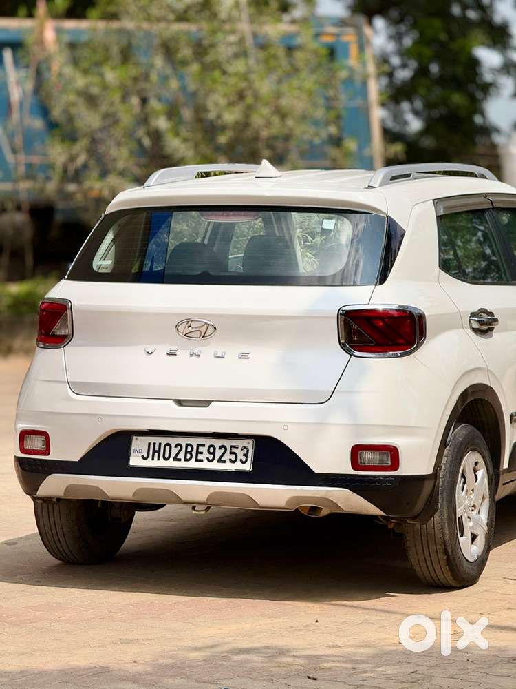 Hyundai Venue Petrol 2021