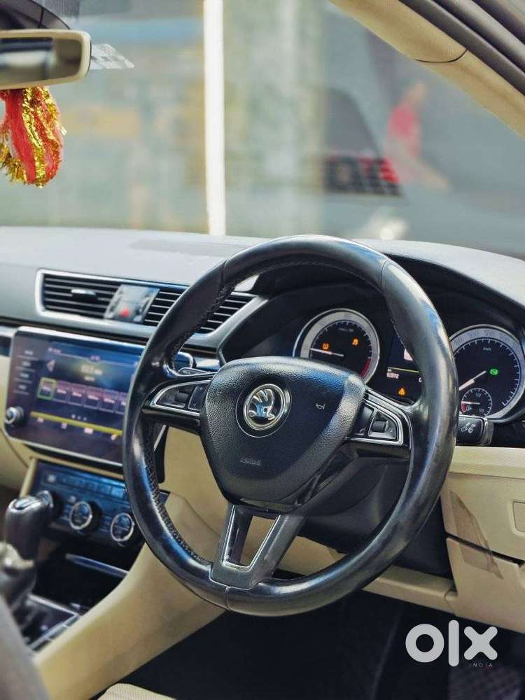 Skoda Superb Lk 2.0 Tdi At, 2018, Diesel