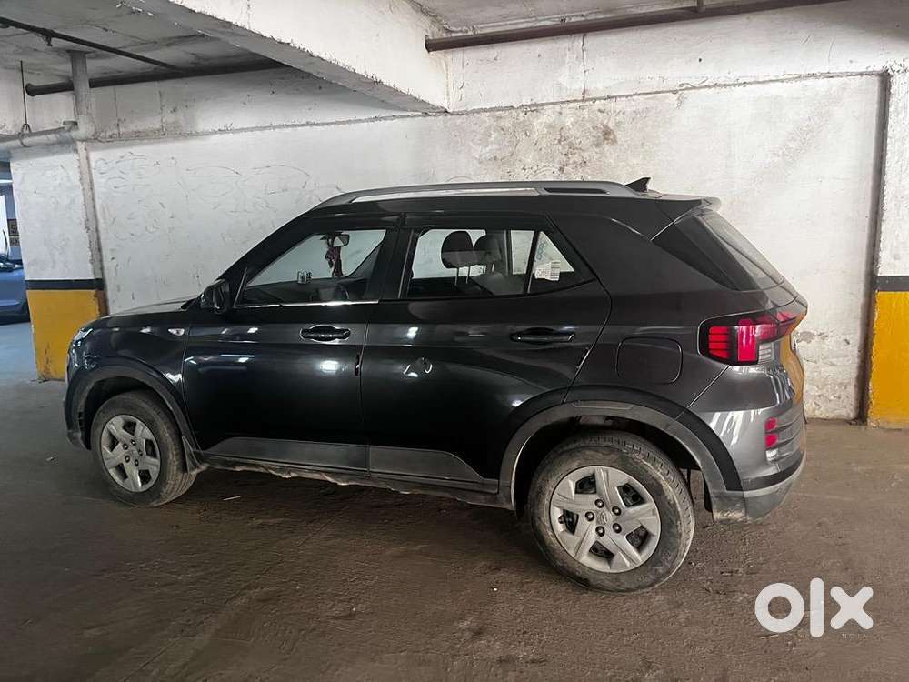 Hyundai Venue 2022 Petrol Good Condition