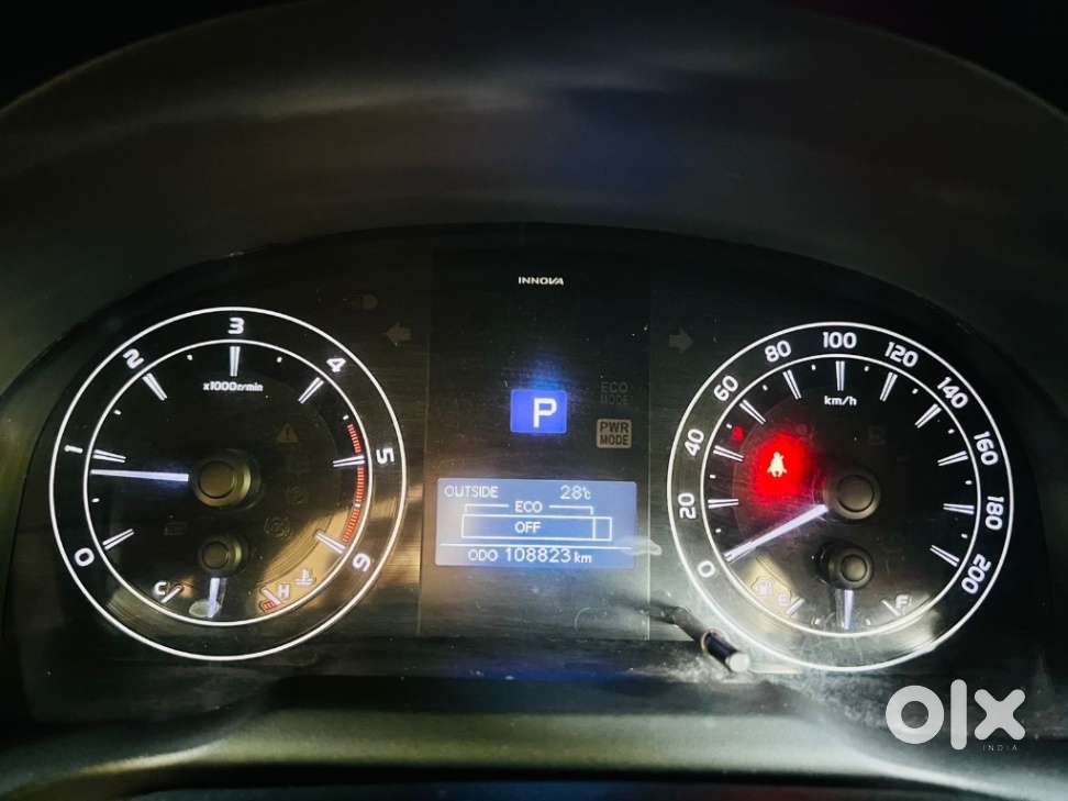 Toyota Innova Crysta 2.8 Gx At, 2017, Diesel