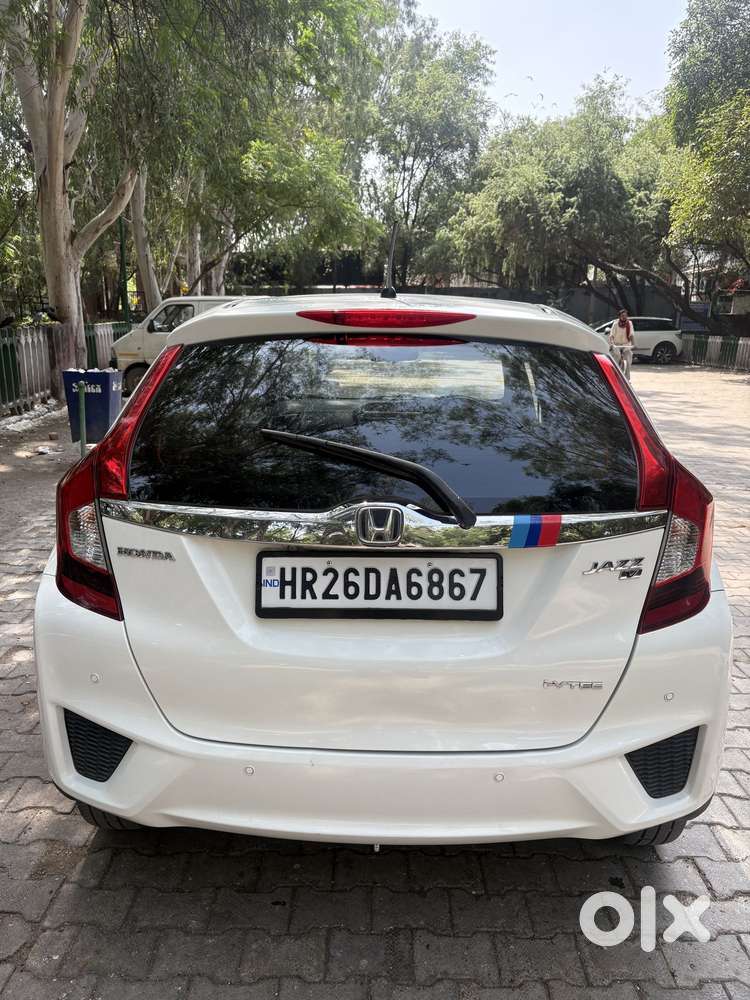 Honda Jazz V Automatic, 2016, Petrol