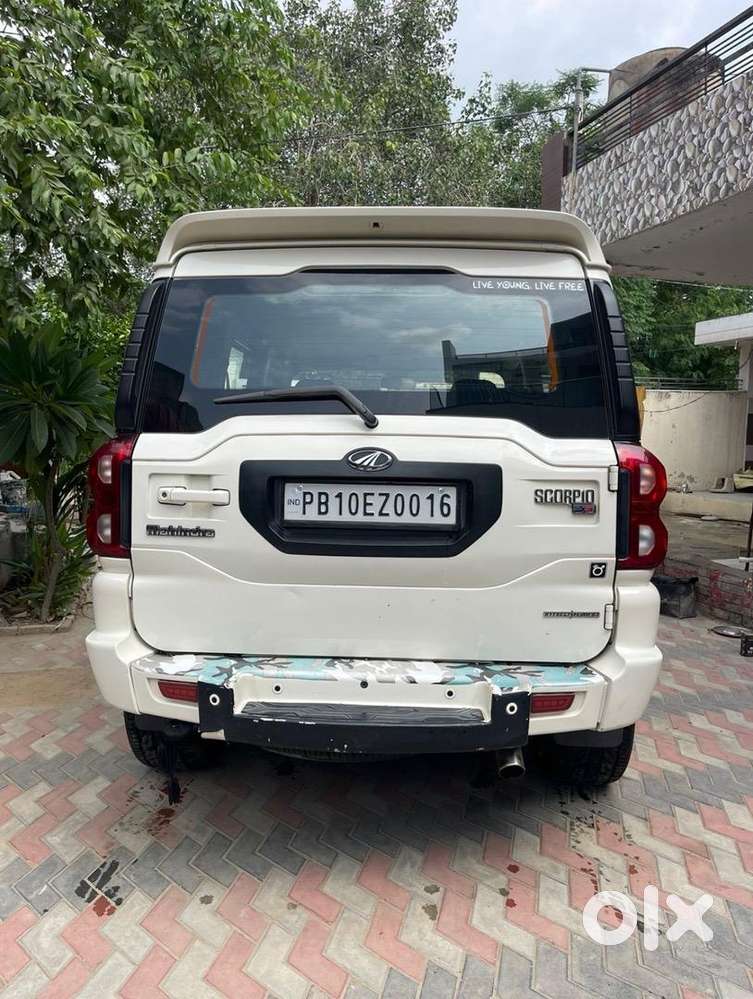 Mahindra Scorpio 2017 Diesel Well Maintained