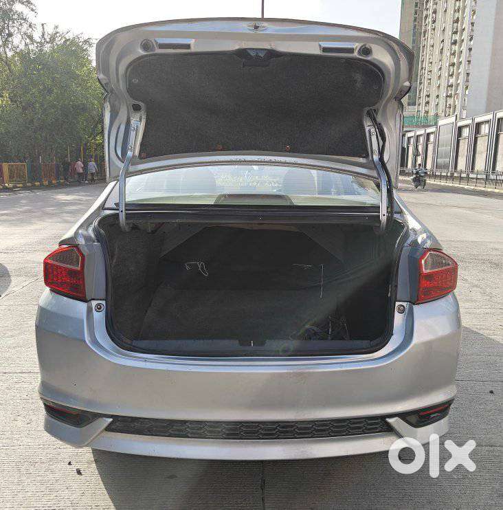Honda City I-vtec V, 2018, Petrol