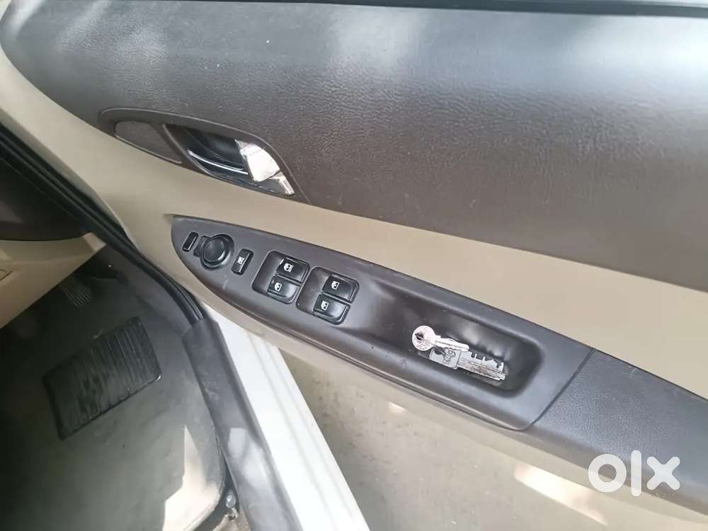 Hyundai I20 2012 Cng & Hybrids 70000 Km Driven