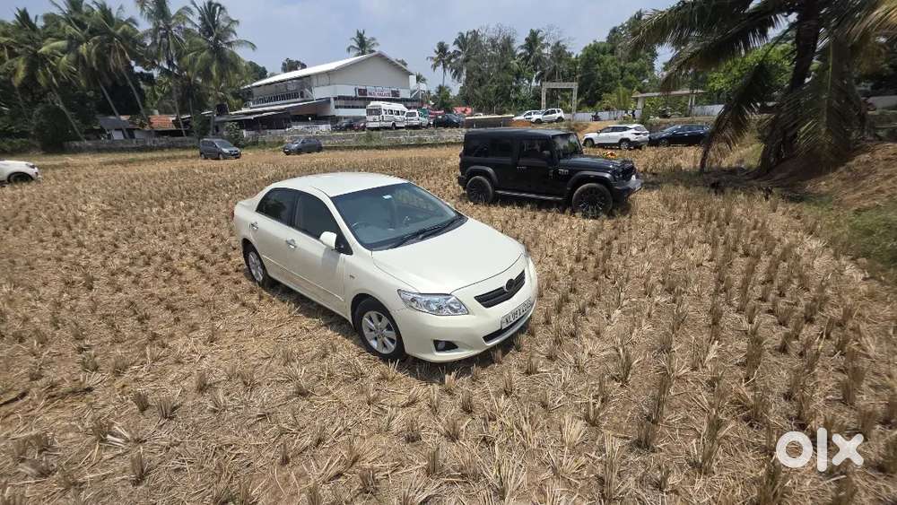 Corolla Altis