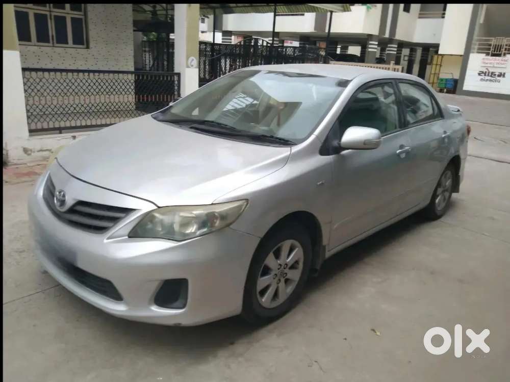 Toyota Corolla Altis 2012 Edition Car