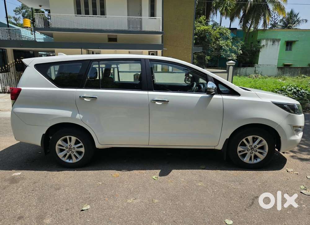 Toyota Innova Crysta 2.8 Gx At 7 Str, 2016, Diesel