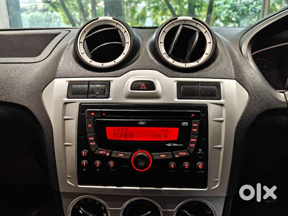 Ford Figo 2012-2015 Petrol Zxi, 2013, Petrol