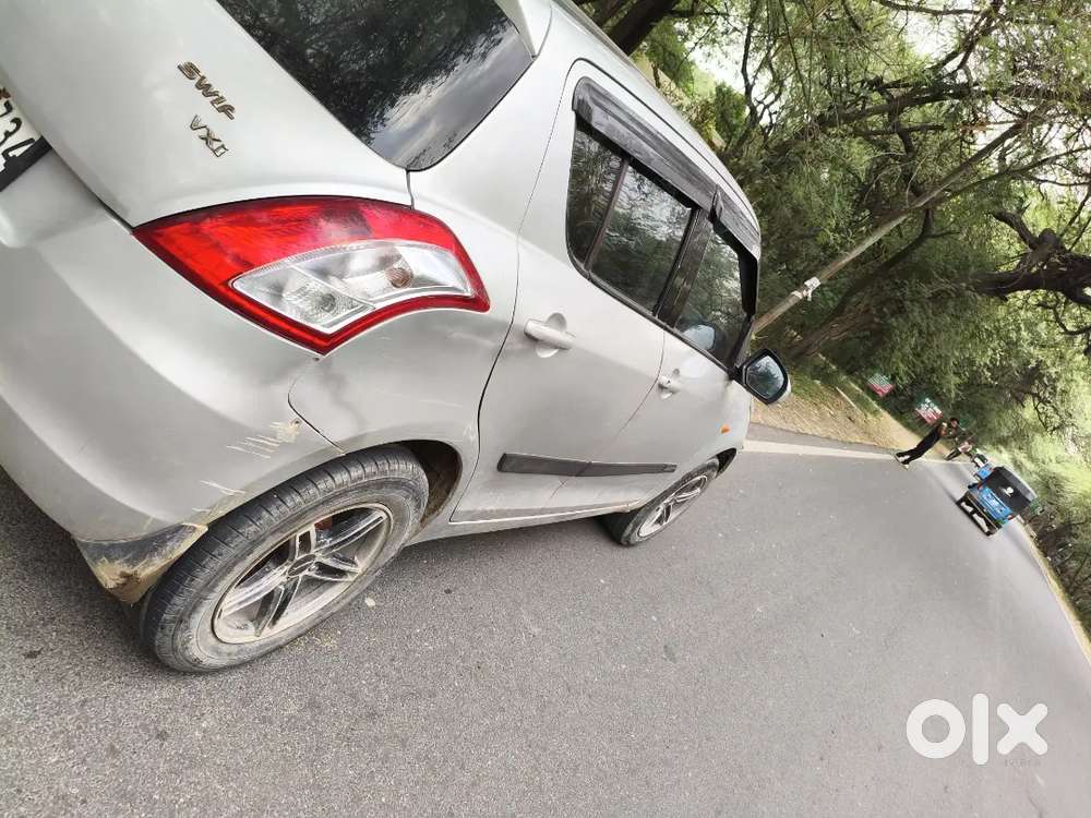 Maruti Suzuki Swift Lxi 2012