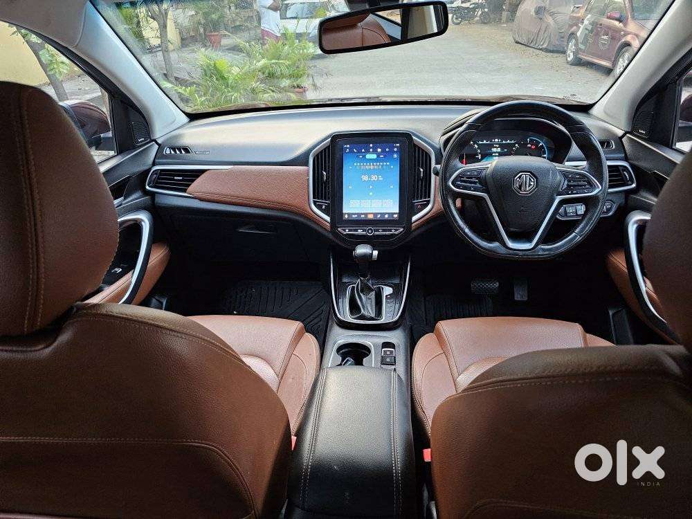 Mg Hector Plus Sharp Pro 1.5 Turbo Petrol Cvt 6 Str Dual Tone, 2022,..