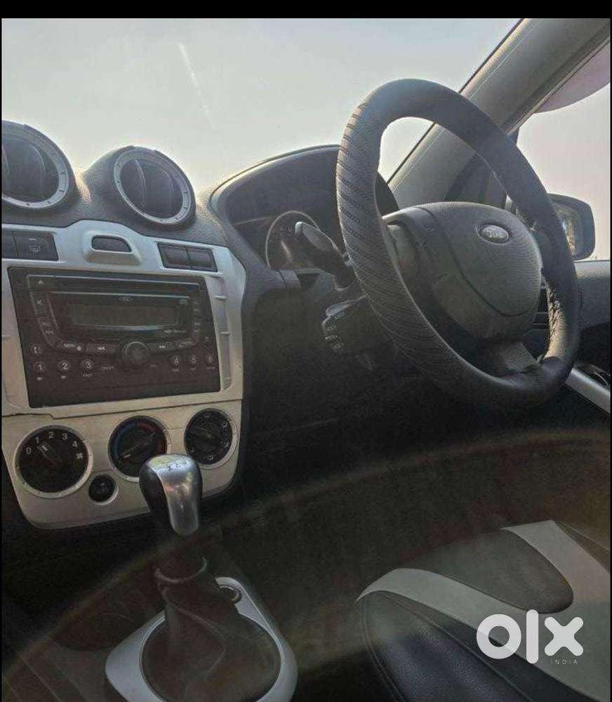 Ford Figo 2012-2015 Petrol Zxi, 2014, Petrol