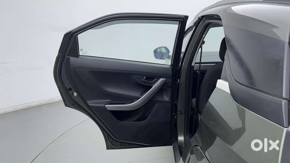 Tata Nexon 1.5 Revotorq Xma Amt (s), 2022, Diesel