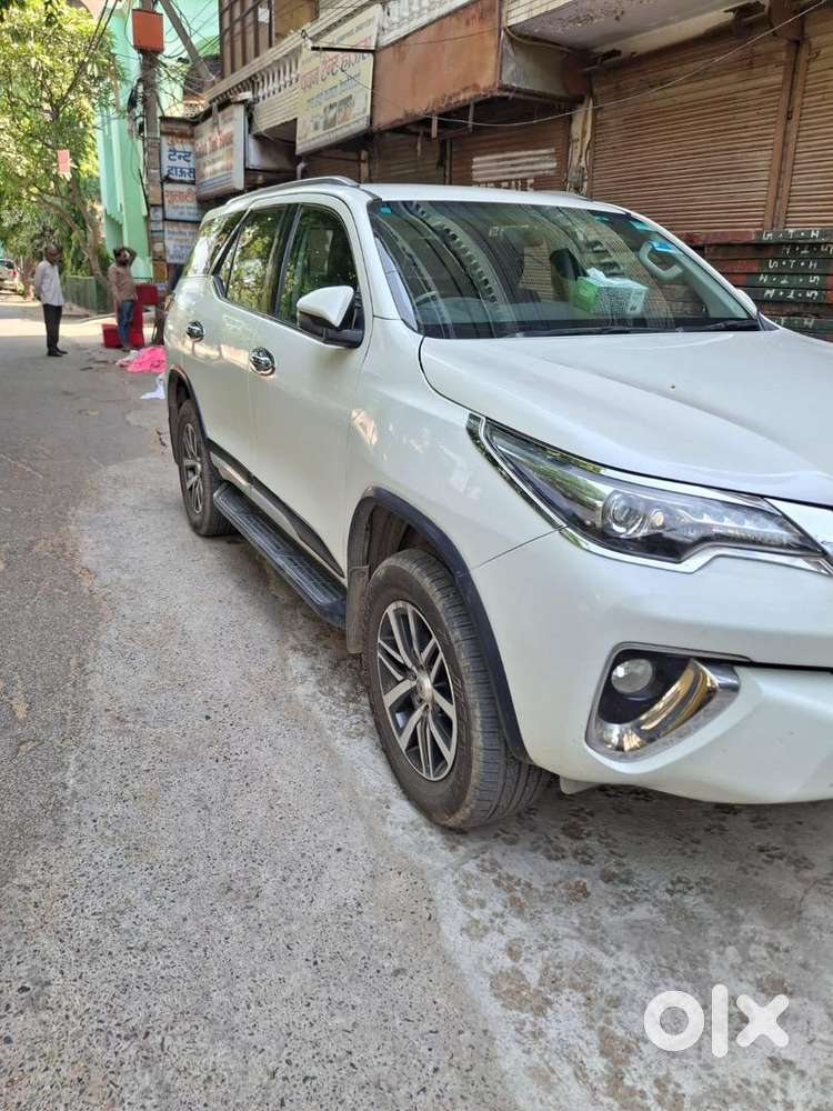 4.4 Automatic Fortuner In Excellent Conditions With Almost New Tyres.