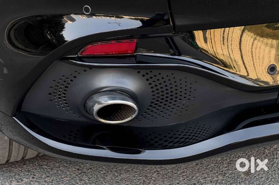 Aston Martin Dbx, 2020