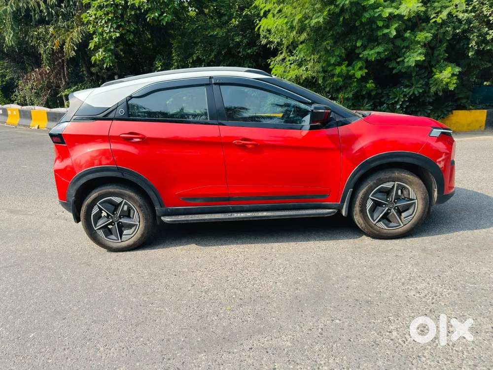 Tata Nexon, 2023, Petrol