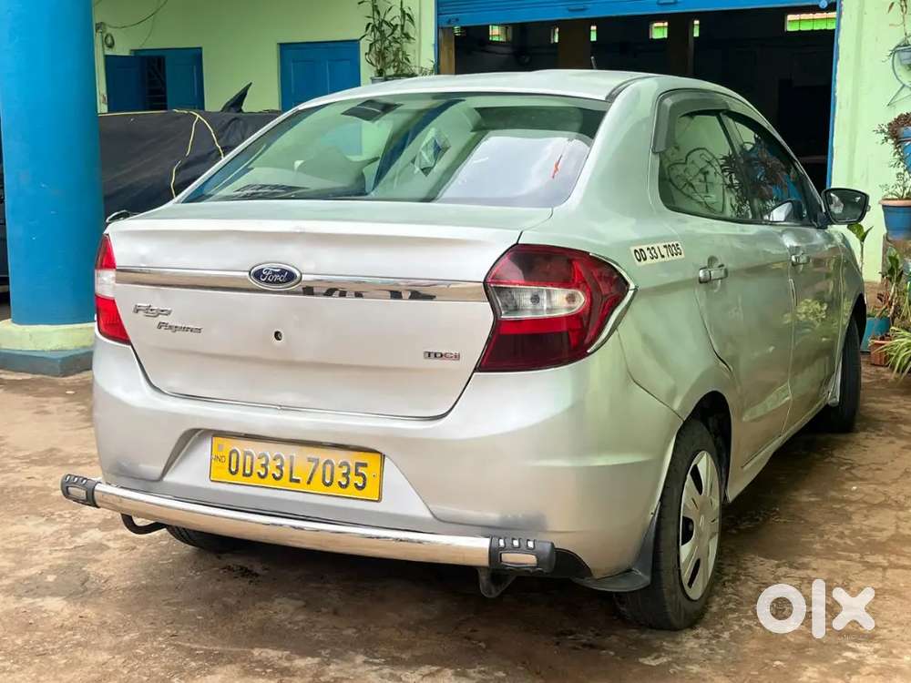 Ford Aspire Blu 2017