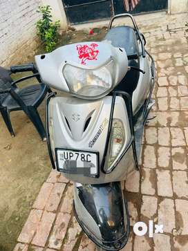 Olx scooty best sale under 10000