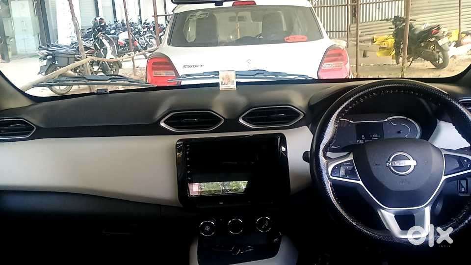 Nissan Magnite 1.0 Xv Executive Turbo Cvt, 2022, Petrol